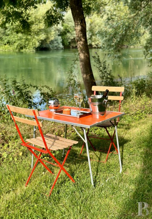 A 17th-century priory on the banks of the Seine, not far from Provins, in the Aube department - photo  n°3